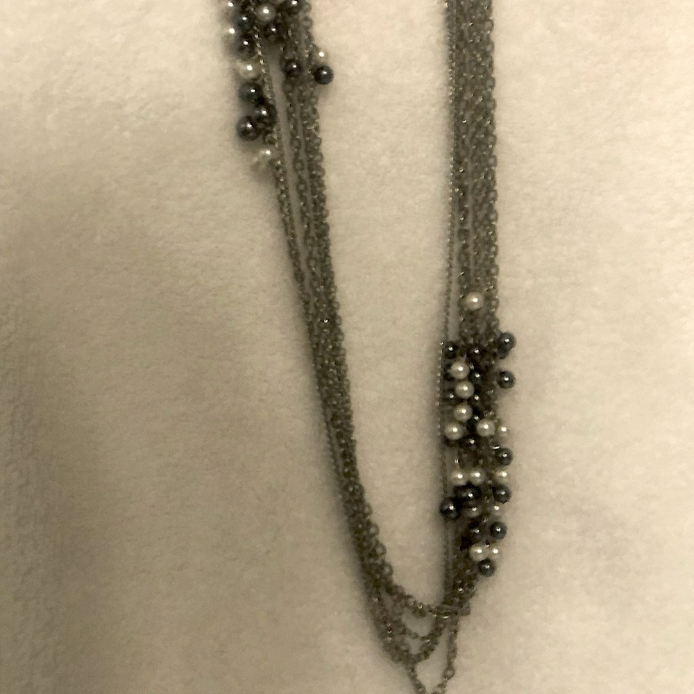 Silver chain with white and grey pearl clusters
